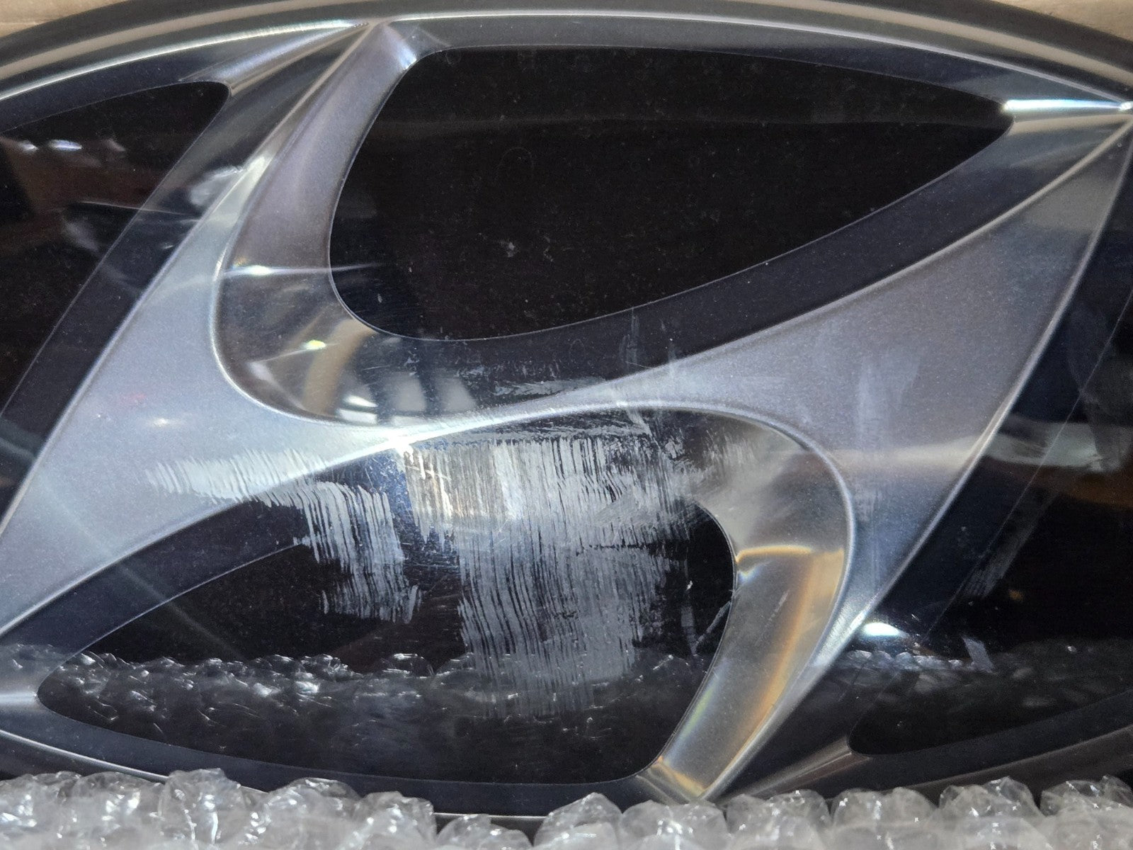 2018 2019 Hyundai Sonata Front Bumper Grille SCC Emblem OEM 86355-G8000