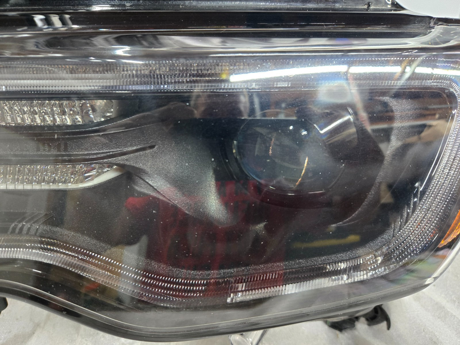 2017 - 2022 Jeep Grand Cherokee Left LH Non-AFS Xenon Headlight OEM 68426873AD