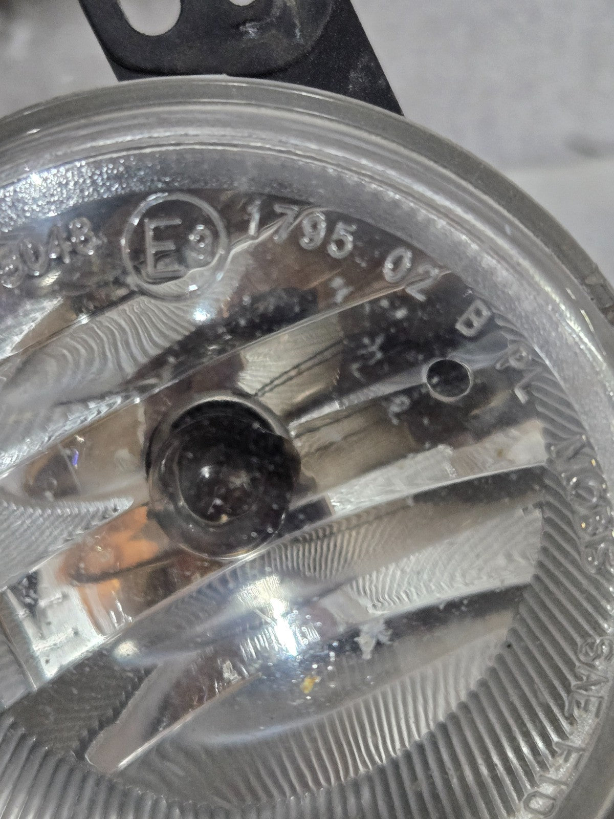 2007-2018 Jeep Wrangler Halogen Fog Lamp Right Passenger or Left Driver A045048