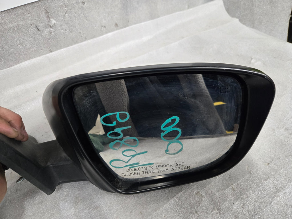 17-20 NISSAN ROGUE RIGHT RH SIDE VIEW DOOR MIRROR w/ CAMERA E4034237 WHITE