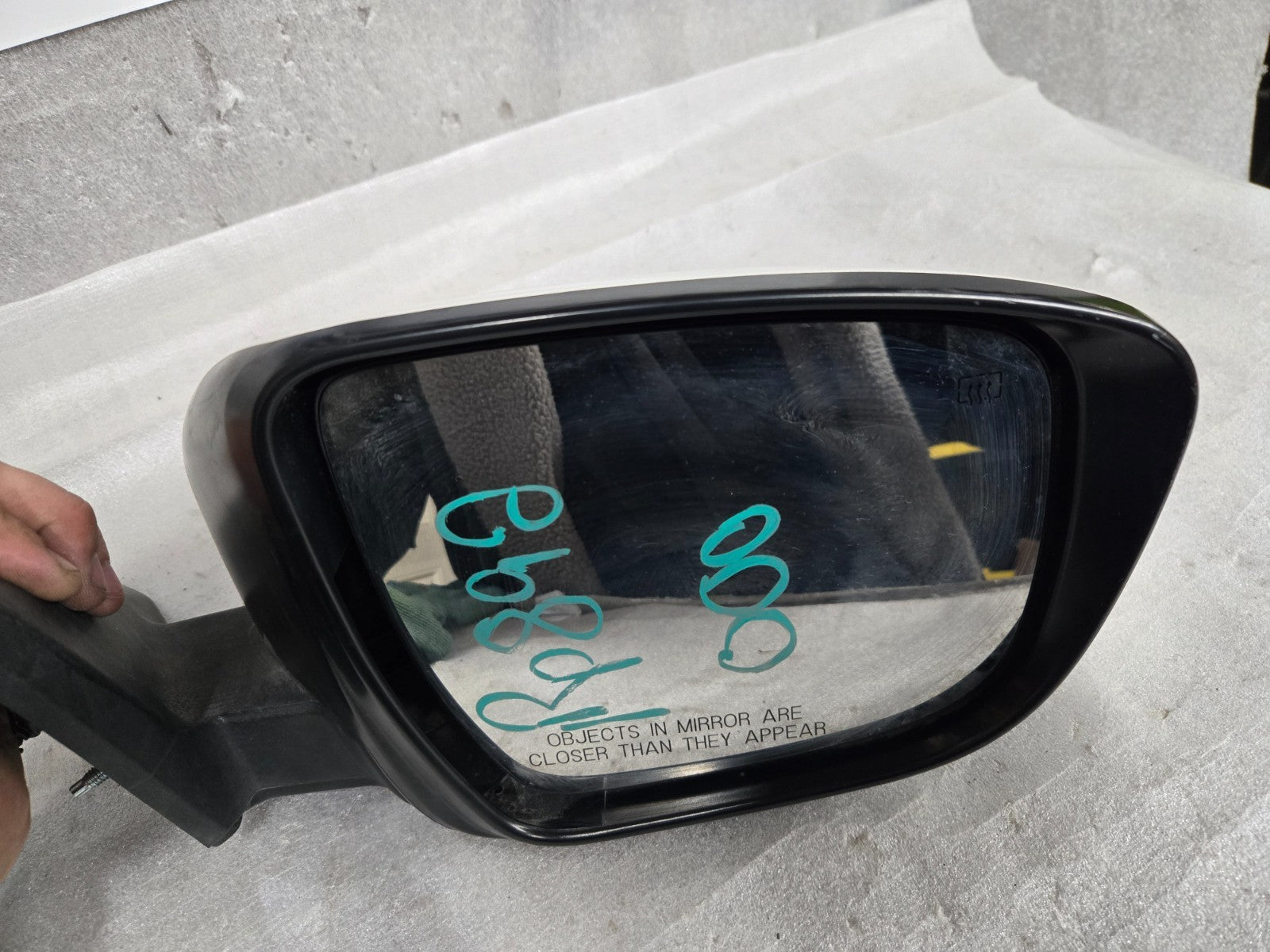17-20 NISSAN ROGUE RIGHT RH SIDE VIEW DOOR MIRROR w/ CAMERA E4034237 WHITE