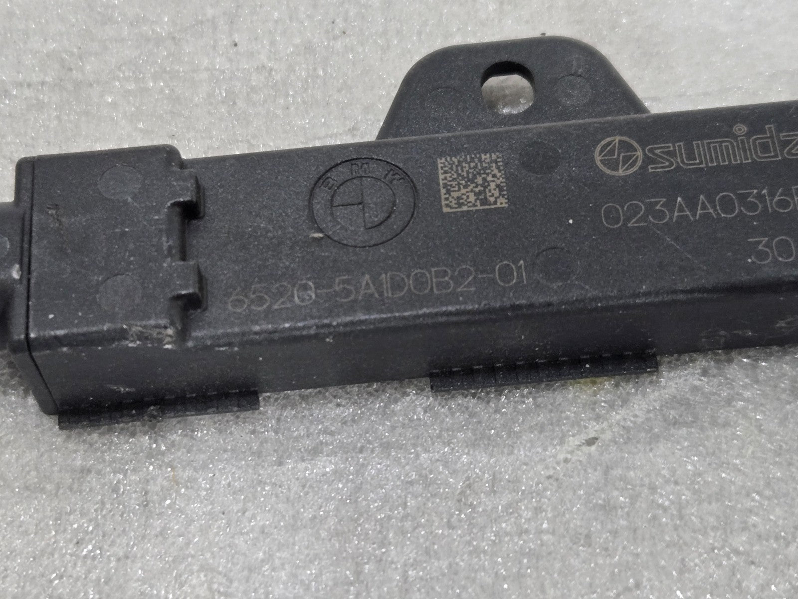 2024 2025 BMW 740i 530i X5 X6 X7 COMFORT ACCESS ANTENNA 5A1D0B2, 65205A1D0B2 OEM