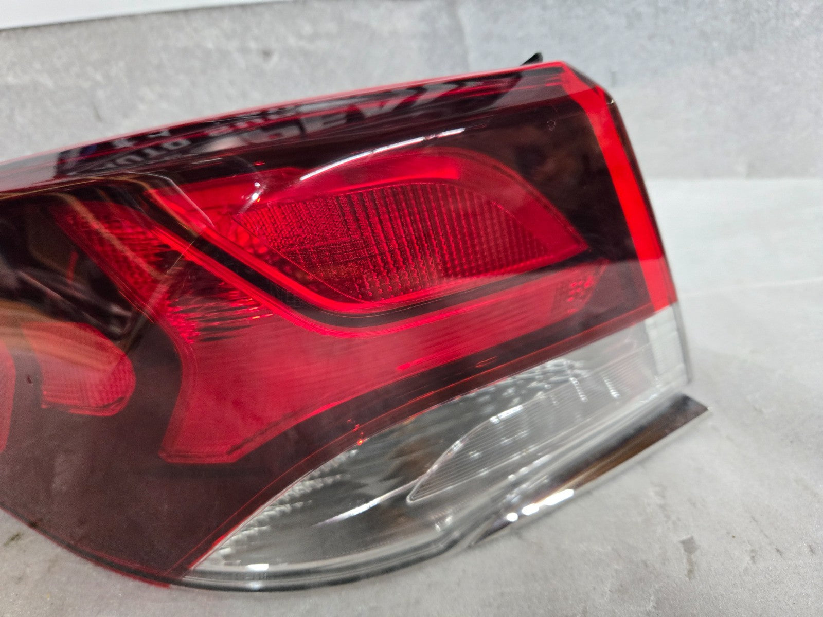 2018 2019 Hyundai Sonata Drivers Left Side Rear Tail Light Lamp OEM 92401-C2