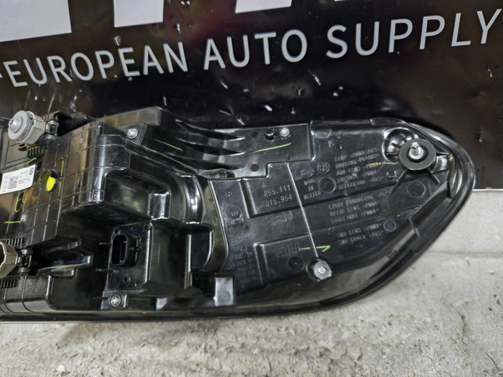 2024 - 2025 BMW X5 G05 REAR LEFT DRIVER SIDE OUTER TAILLIGHT TAIL LIGHT LAMP OEM