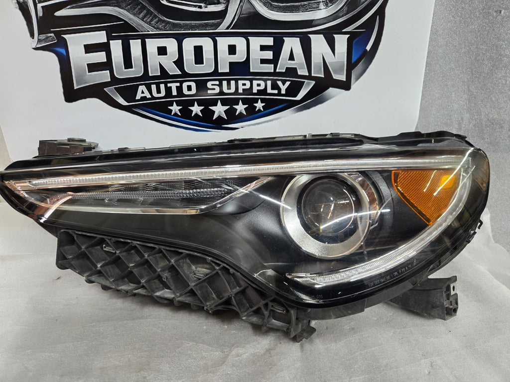 2017-2023 Alfa Romeo Stelvio Front Driver/LH Xenon HID Headlight OEM 50563963