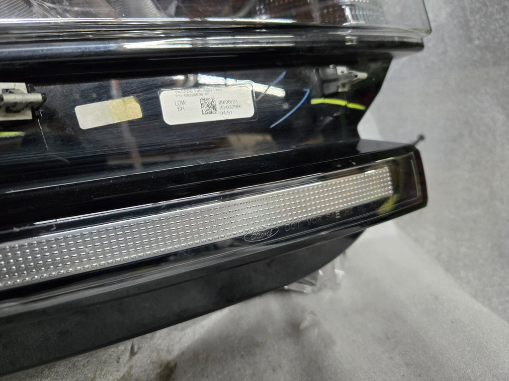 2022-2024 FORD EXPEDITION RIGHT BLACK LED  W/DRL HEADLIGHT OEM NL1B-13E014-CN