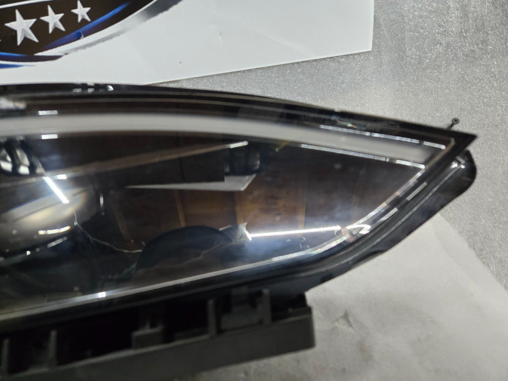 2022-2024 Tesla Model S Plaid Right RH Passenger LED Headlight OEM 1563714-95-C