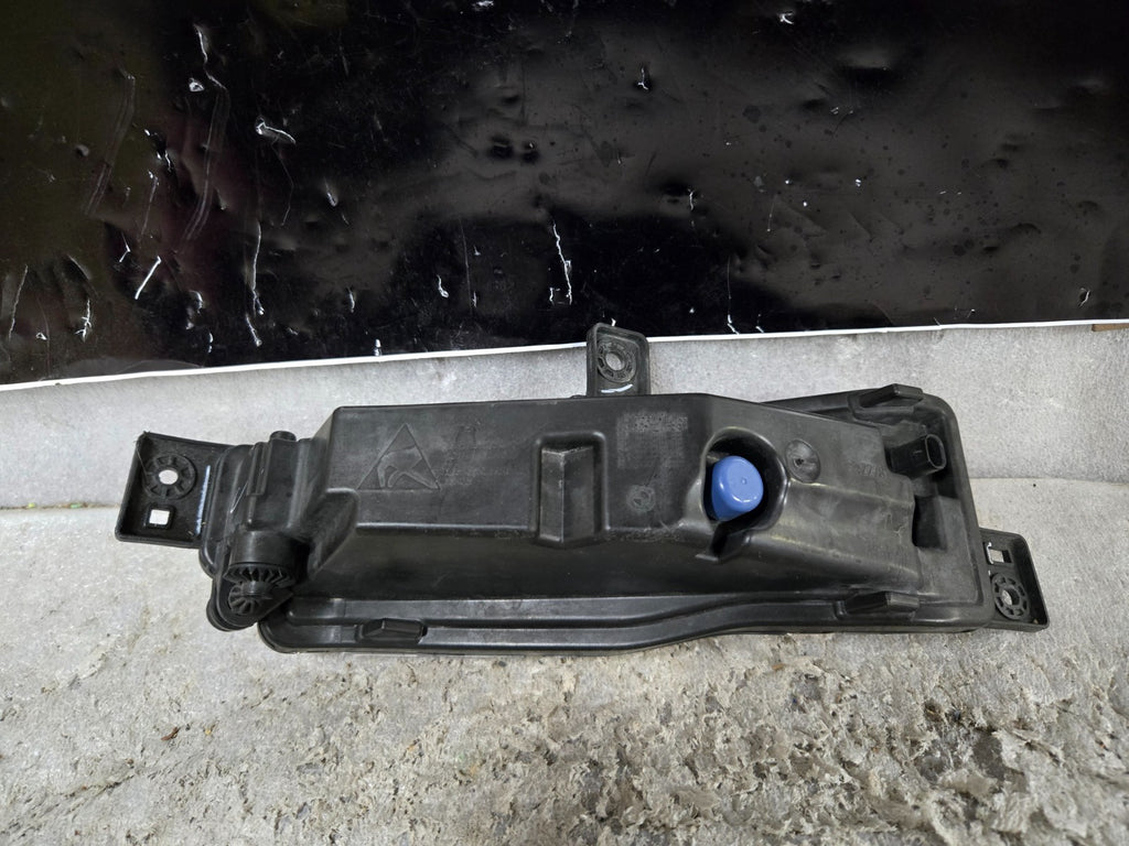 2018 - 2019 BMW X3 G01 FRONT RIGHT RH PASSENGER LED FOG LIGHT LAMP OEM 7412528