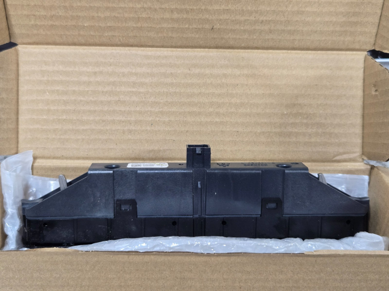 2023 Maserati Grecale Center Console Gear Shifter Button Switch Panel P OEM