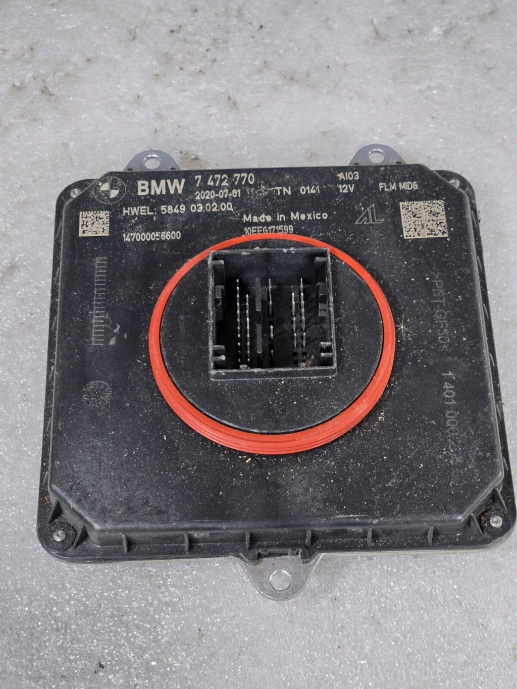 2018 - 2021 BMW X3 G01 FRONT LEFT HEADLIGHT BALLAST CONTROL MODULE OEM 7472770