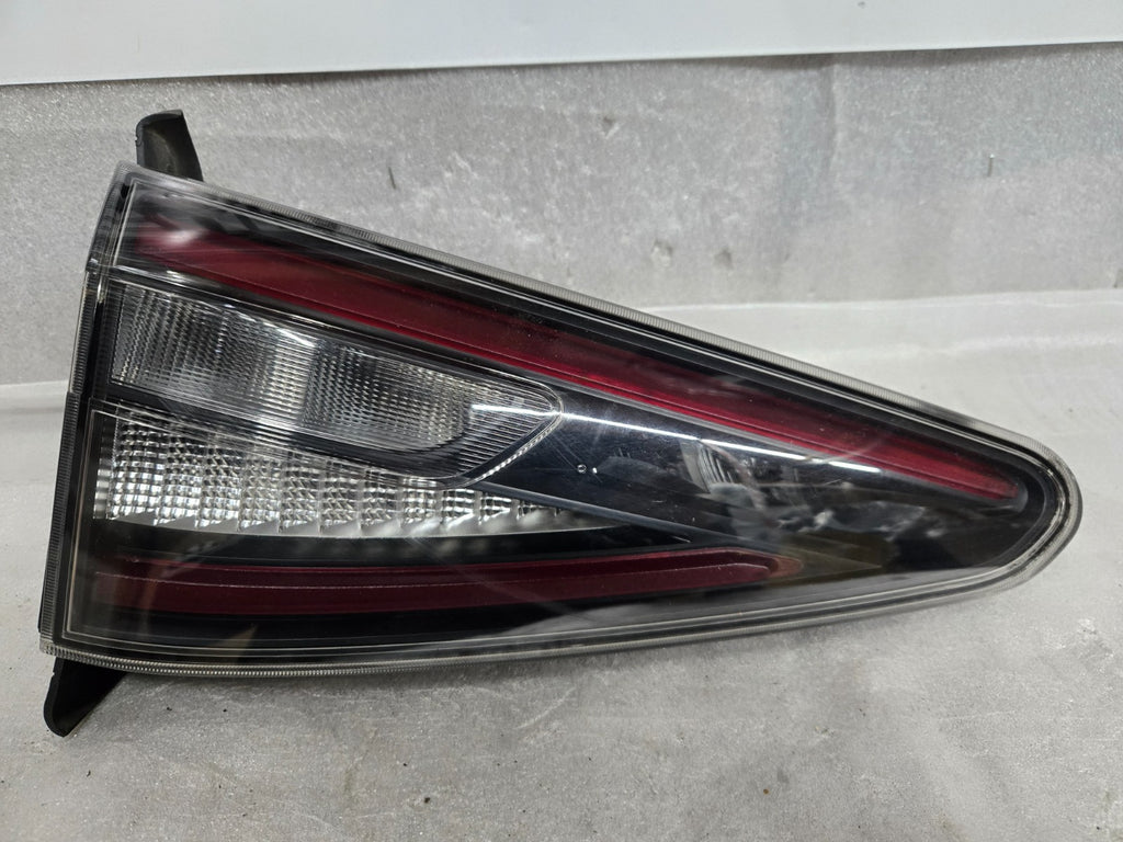 2022-24 Alfa Romeo Stelvio Quadrifoglio Left LH LED Tail Light OEM 20807999