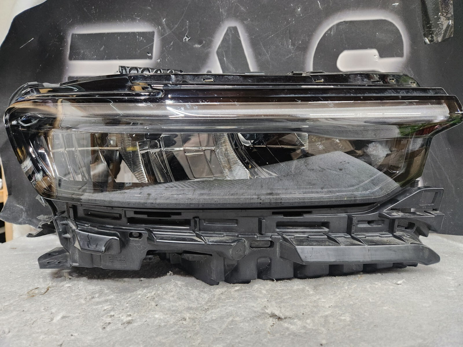 2021 2022 Jeep Grand Cherokee Right Passenger Side Full LED Black Headlight OEM