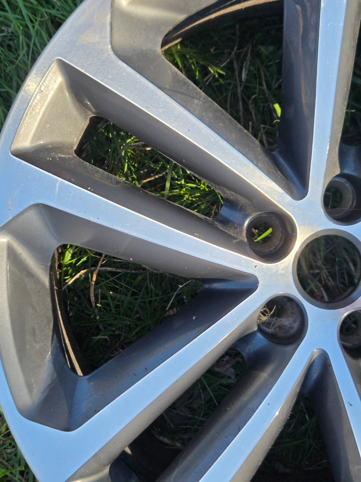 2017-2022 JAGUAR F-PACE ALLOY 5 DOUBLE SPOKE RIM WHEEL 19X8.5 HK8M1007NA OEM