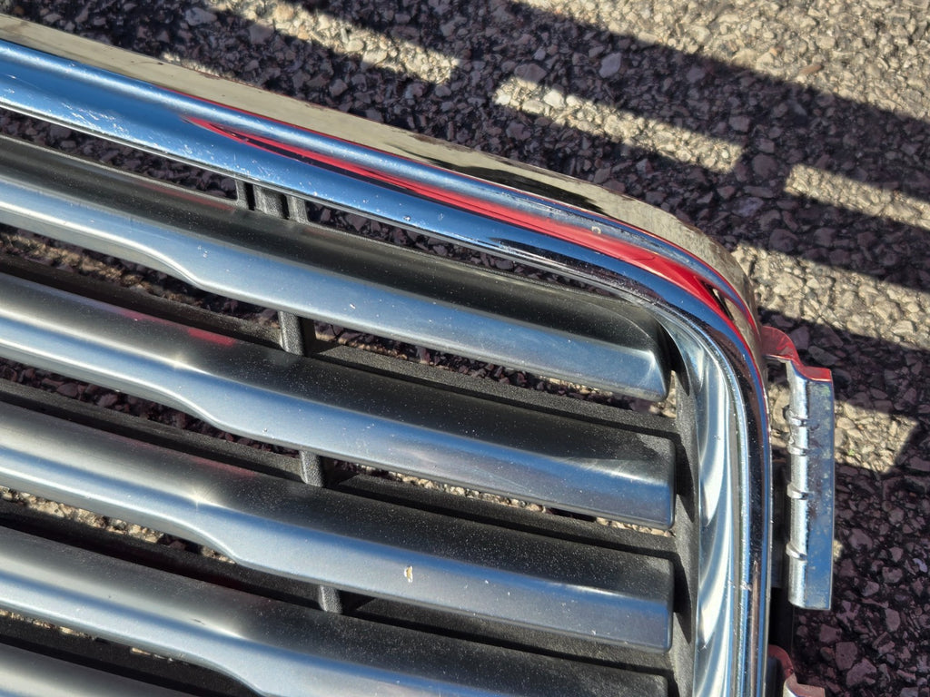 2015 2016 2017 2018 Lincoln MKC Front Bumper Grille Right RH EJ7B-8B271-AEW OEM