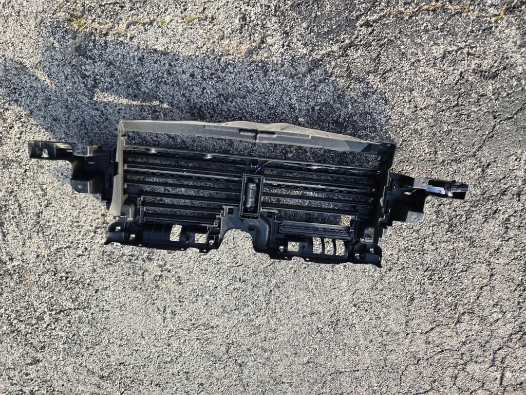 2021-2023 FORD BRONCO FRONT UPPER ACTIVE RADIATOR AIR SHUTTER M2DB-16E166-A OEM