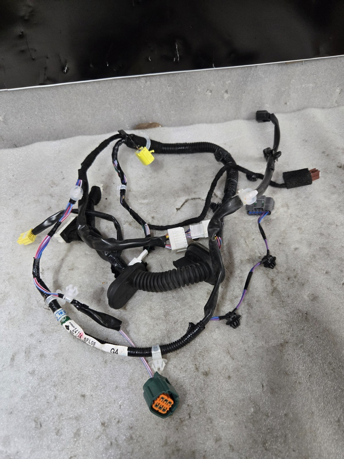 Genuine Nissan Harness Front Door Right RH Passenger Side 24124-6FL0E OEM