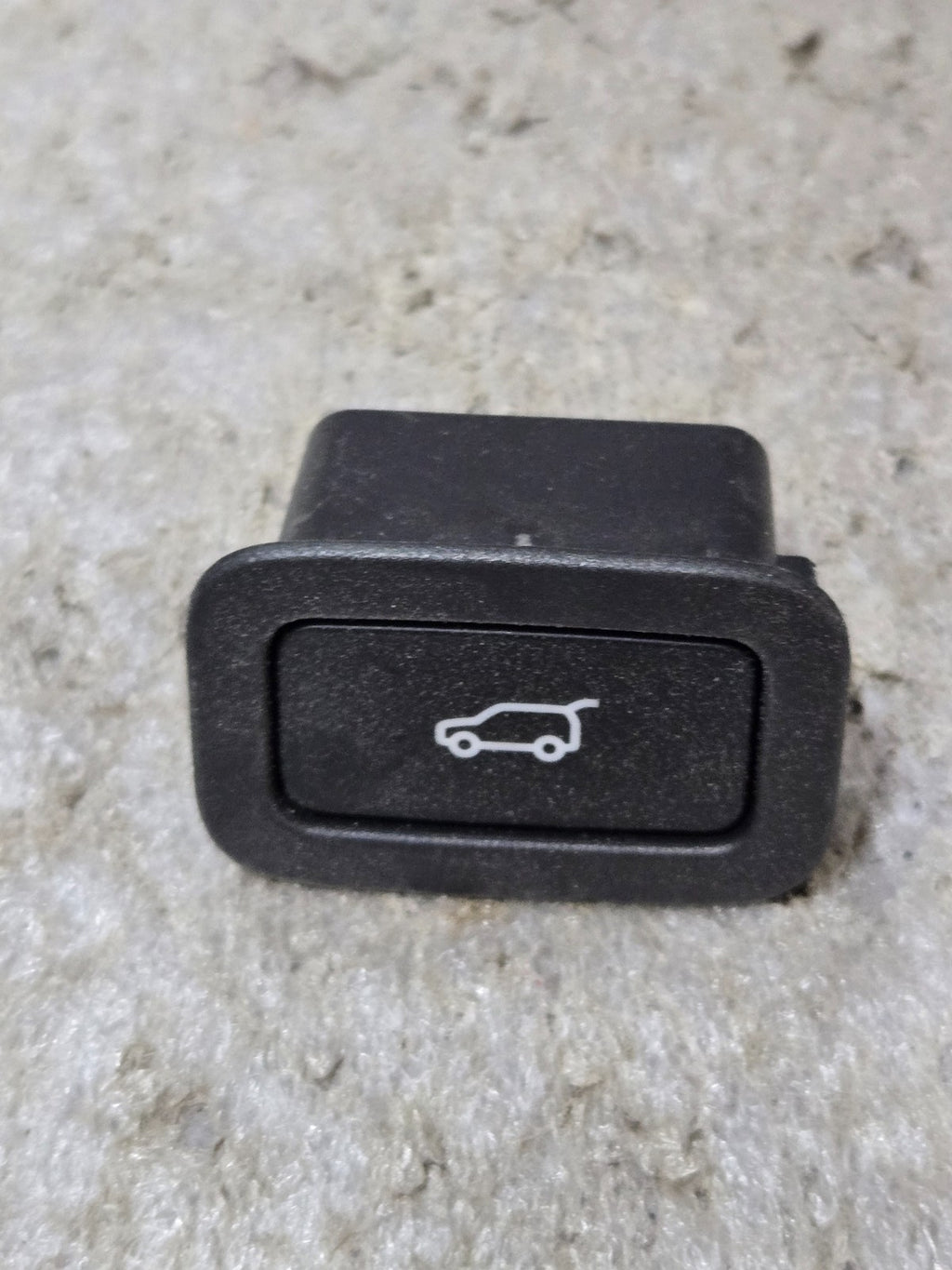 2017 Jaguar F-Pace Tailgate Liftgate Back Door Release Button CPLA-10E998-AA