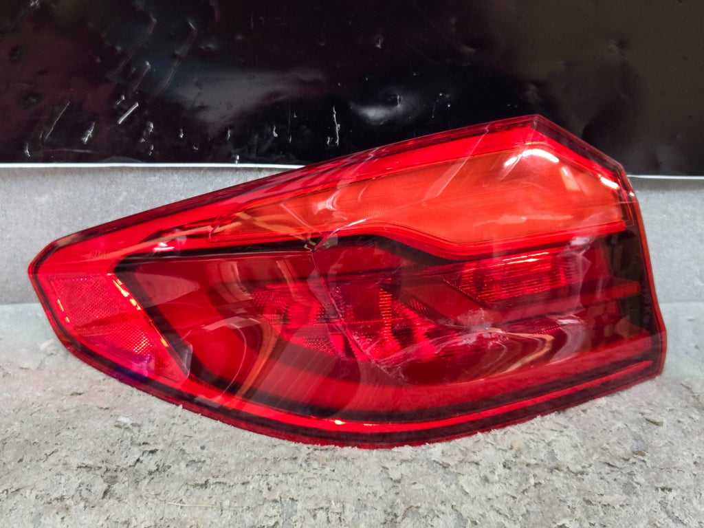 2017-2020 BMW M550i 540i 530i G30 REAR LEFT SIDE OUTER TAILLIGHT LIGHT LAMP OEM