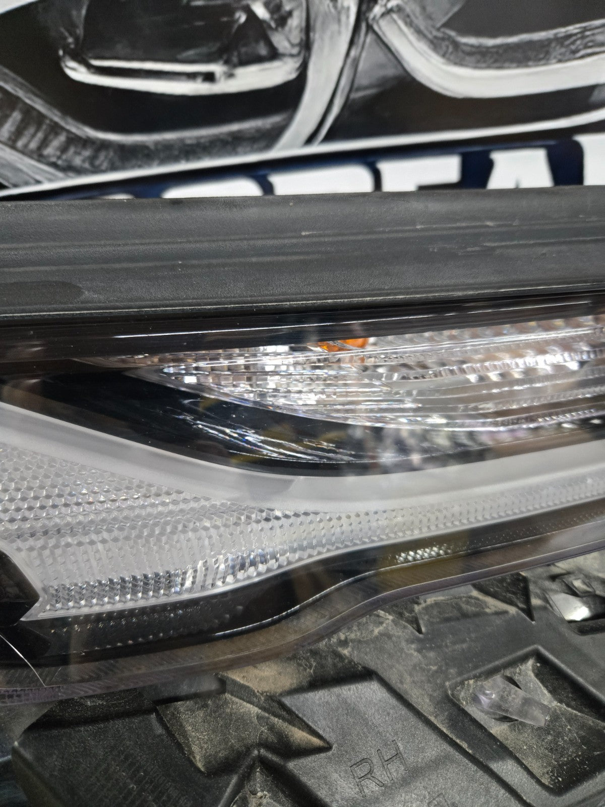 2021-2023 Chevrolet Trailblazer Front Right RH Headlight Assembly OEM 42778368