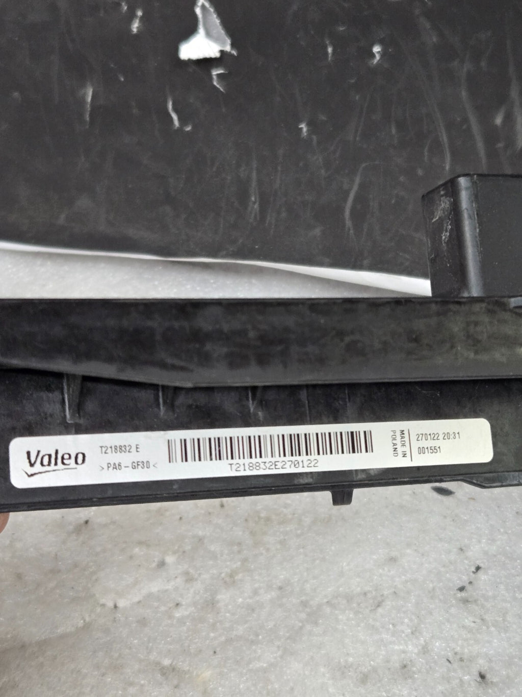 2021 - 2024 BMW M3 M4 G80 G82 G83 Front Radiator Right Side Cover 8095288 OEM