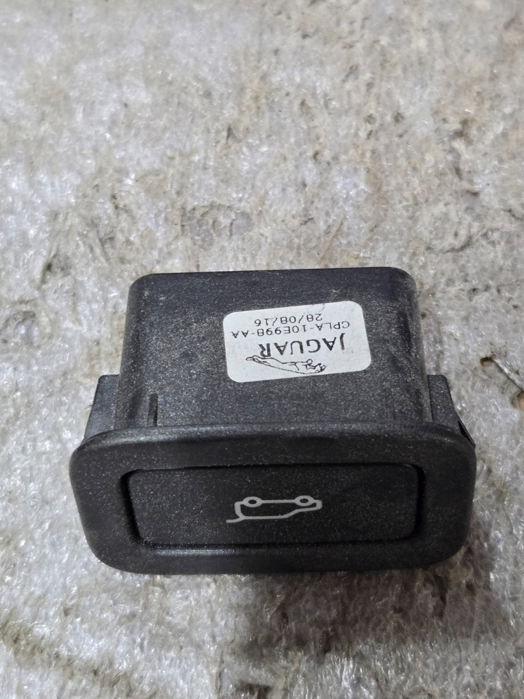 2017 Jaguar F-Pace Tailgate Liftgate Back Door Release Button CPLA-10E998-AA