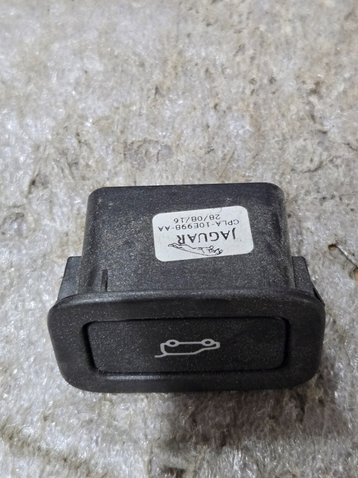 2017 Jaguar F-Pace Tailgate Liftgate Back Door Release Button CPLA-10E998-AA