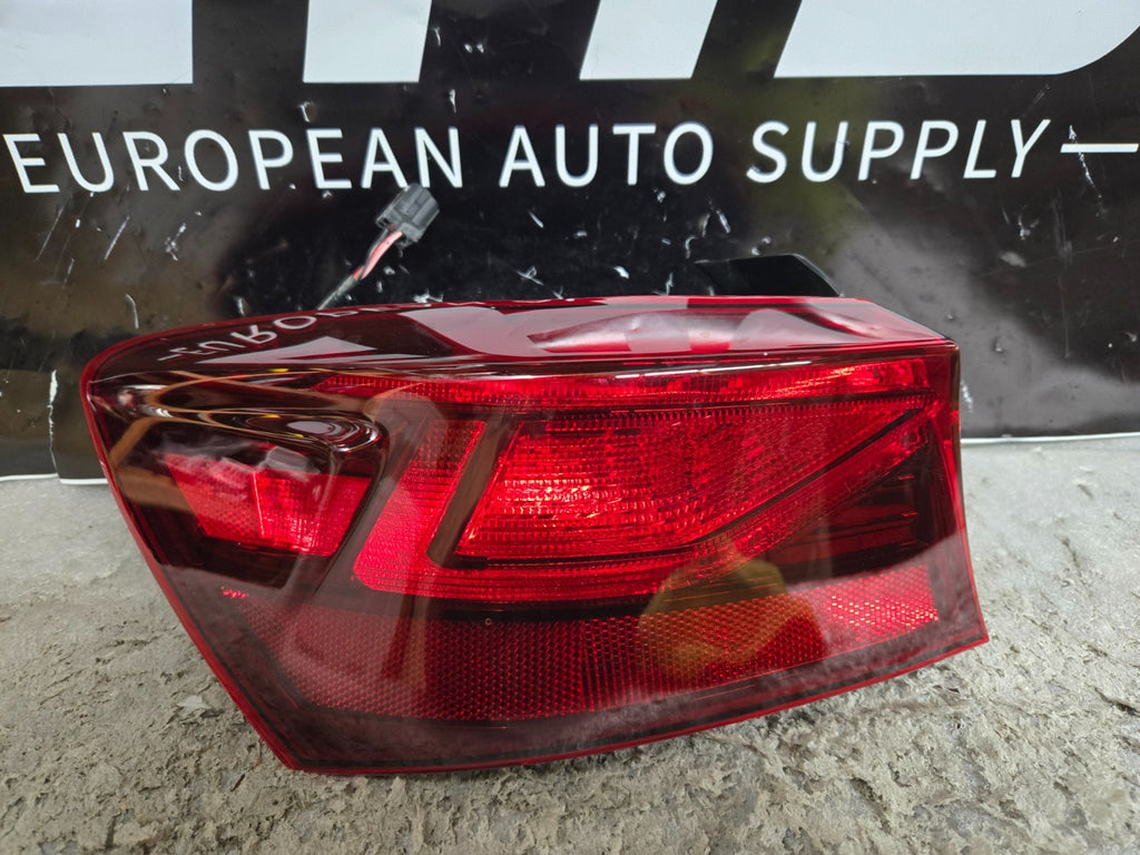 2019 2024 KIA FORTE OUTER TAILLIGHT LEFT LH DRIVER SIDE HALOGEN 92401M7000 OEM