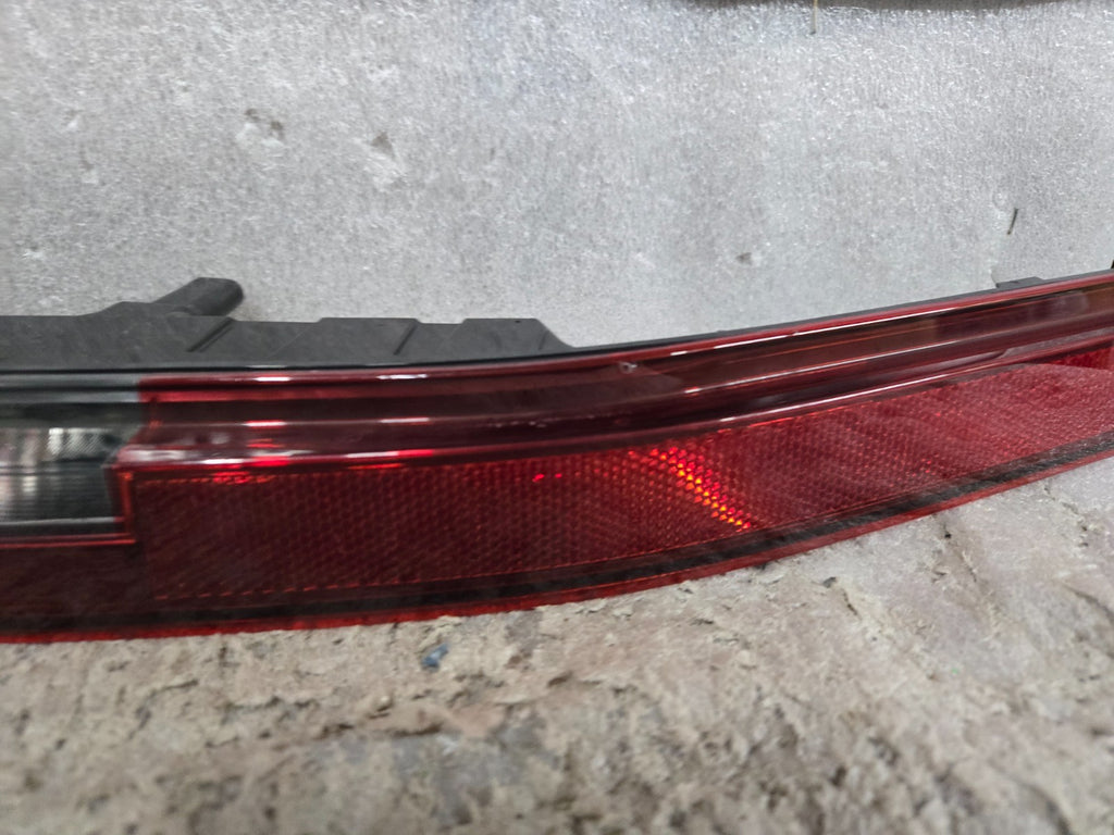 2022 2023 BMW IX REAR LOWER LEFT DRIVER BUMPER LIGHT LAMP H1795377908 OEM