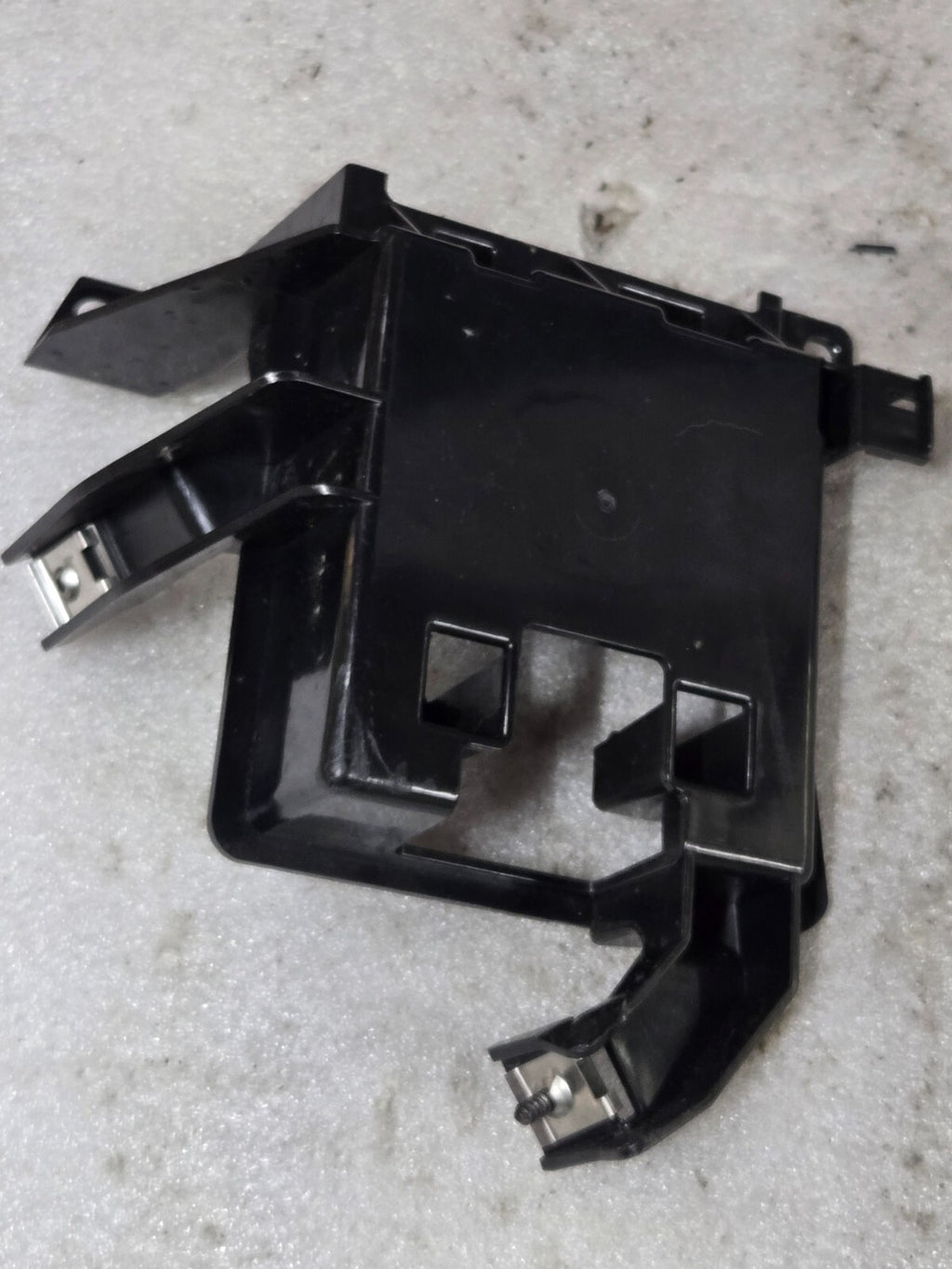 2019-2024 BENTLEY CONTINENTAL GT FRONT DRIVER SIDE RADAR BRACKET 3SD807440 OEM