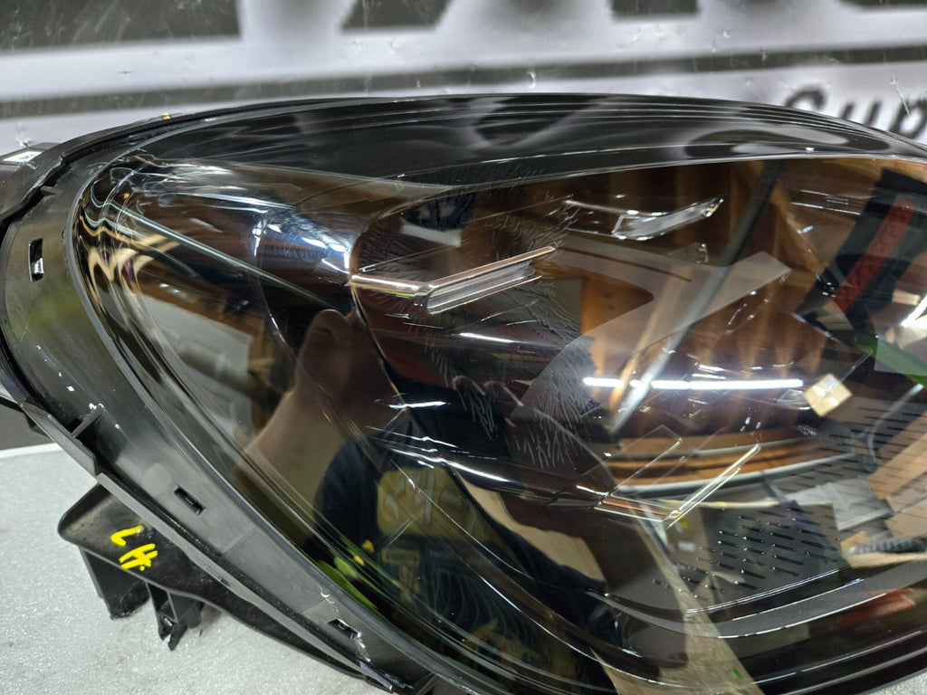 2024 2025 Porsche Cayenne Right RH Passenger Side LED Headlight OEM 9Y0941082M