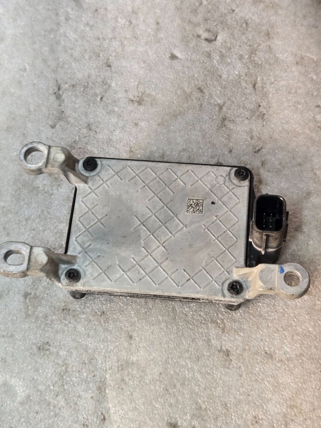 2019 - 2024 Nissan Cruise Distance Radar Sensor 28438-9UF8A OEM M2