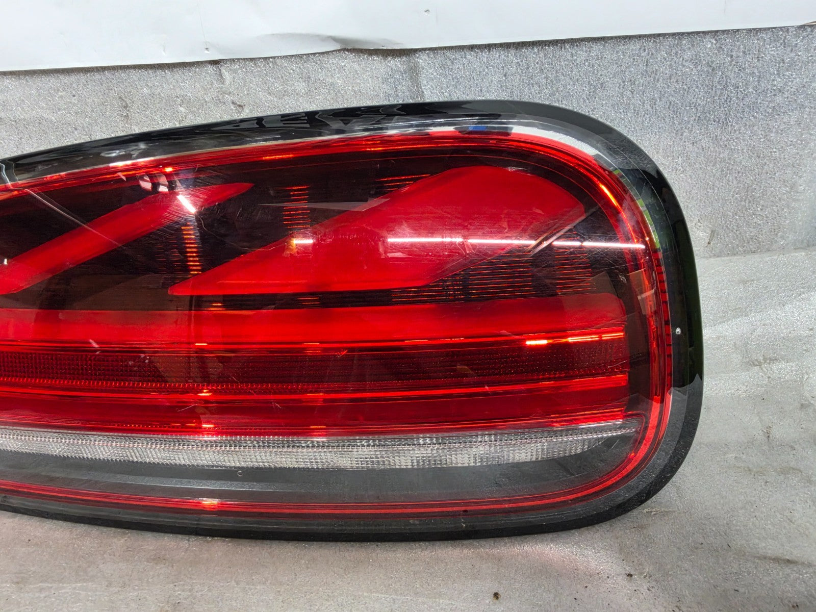 2015-2024 MINI CLUBMAN F54 LED TAIL LIGHT REAR LEFT LH 6321H37477637 OEM GENUINE
