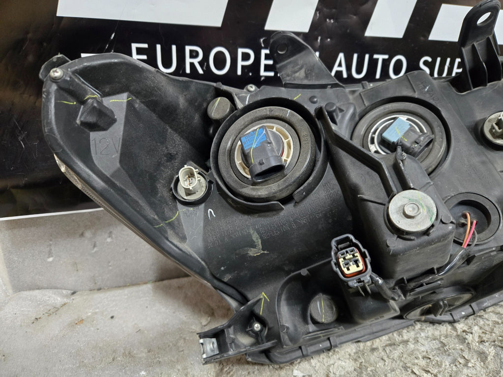 2016-2023 Toyota Tacoma Headlight Halogen LEFT LH Driver Side Genuine OEM