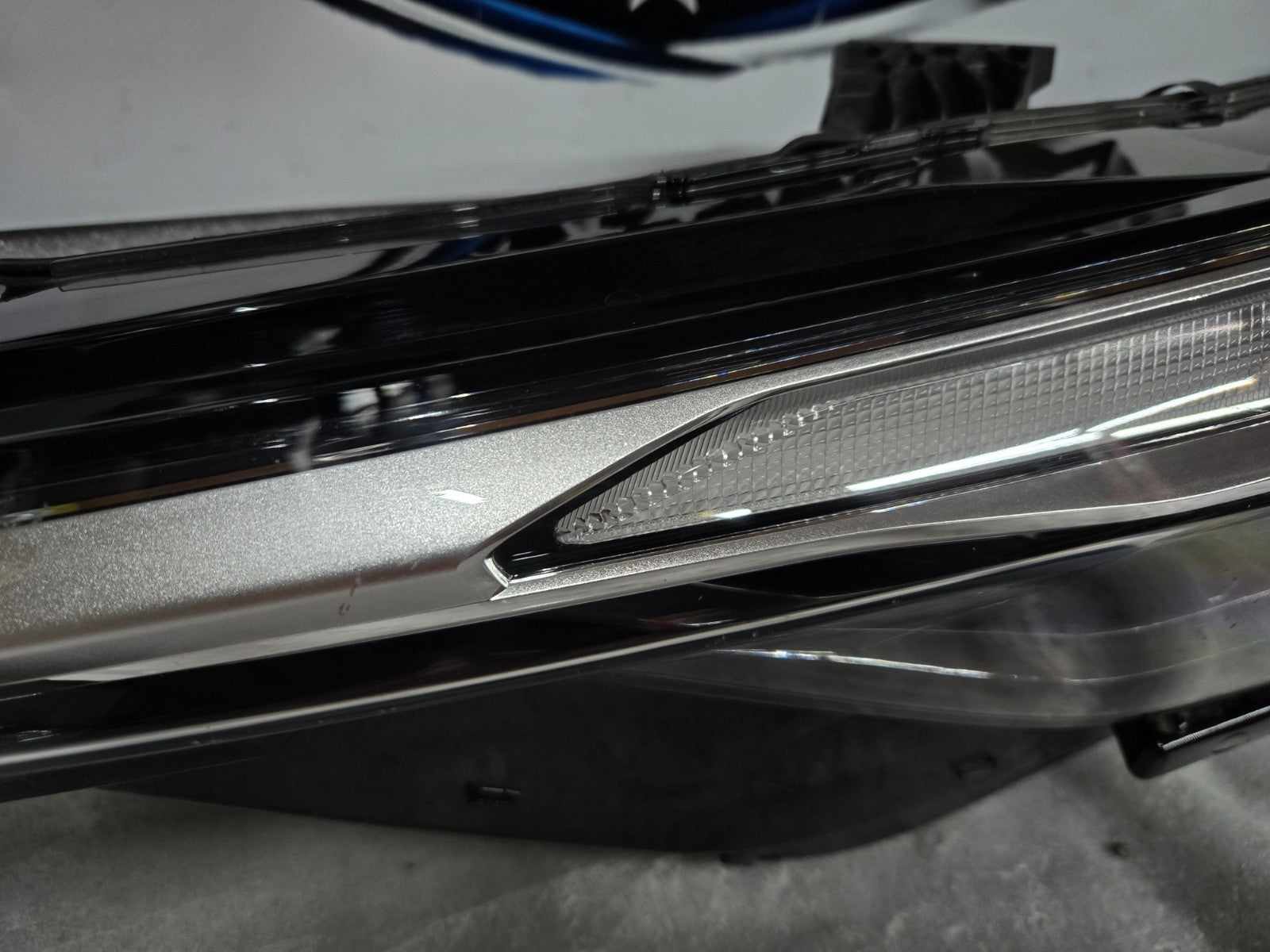 2025-2026 Audi Q5 SQ5 Left LH Driver Non-Matrix LED Headlight OEM 8MA941033F
