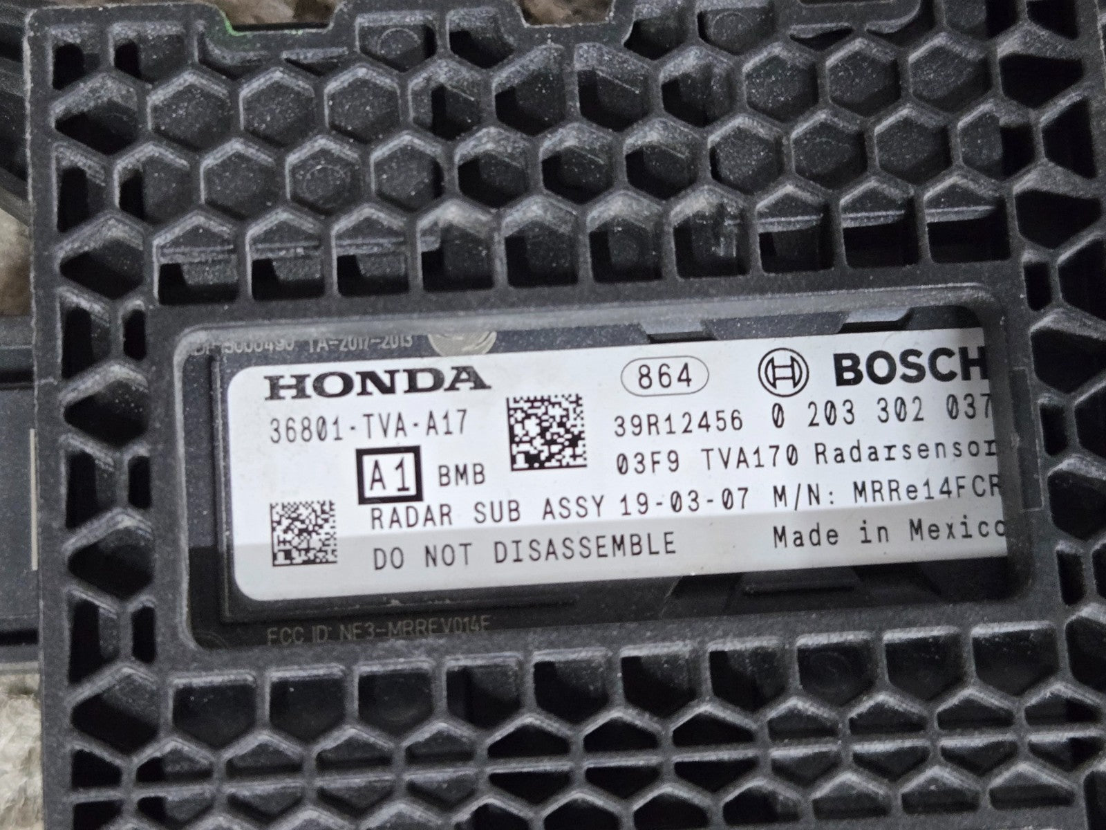 HONDA CRUISE CONTROL DISTANCE RADAR SENSOR 36801-TVA-A17 OEM 36801TVAA17