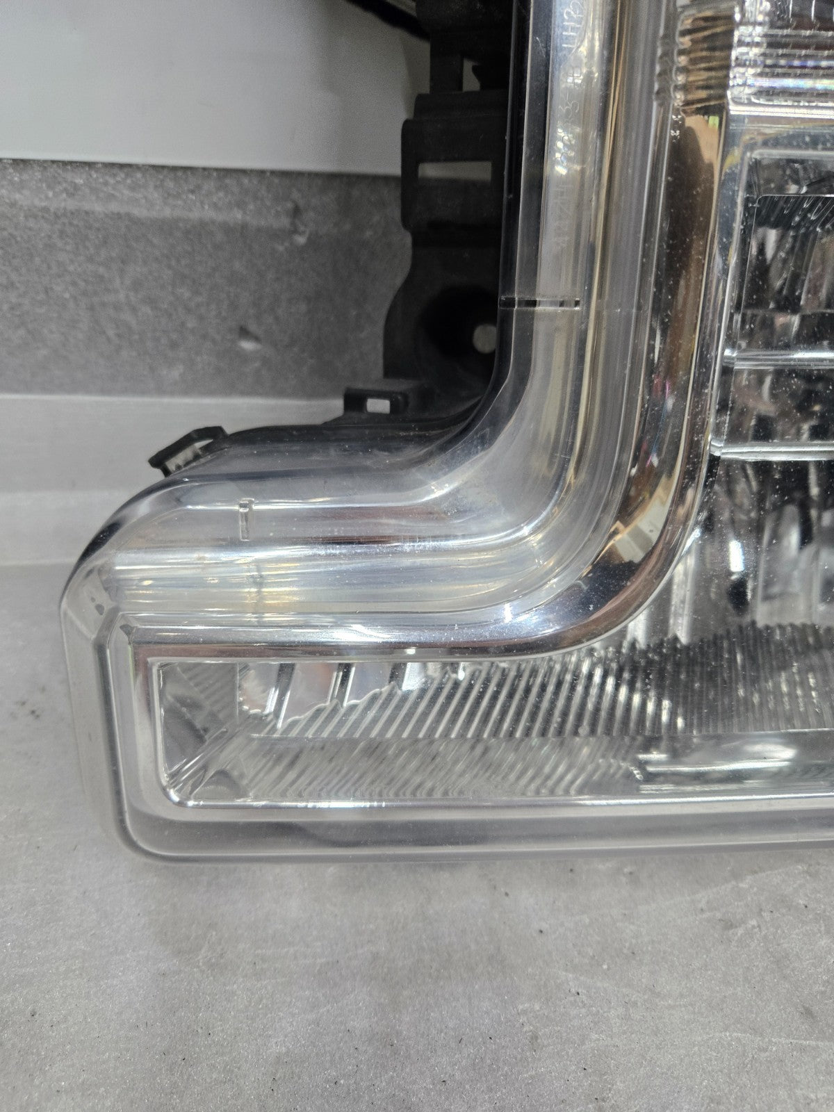 2017 2018 2019 Ford F250 F350 Left Driver Halogen OEM Headlight JC3B-13006-AC