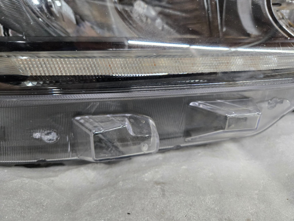 2021-2024 Nissan Kicks Right Passenger's Side Full LED Headlight 26010-5R05A OEM