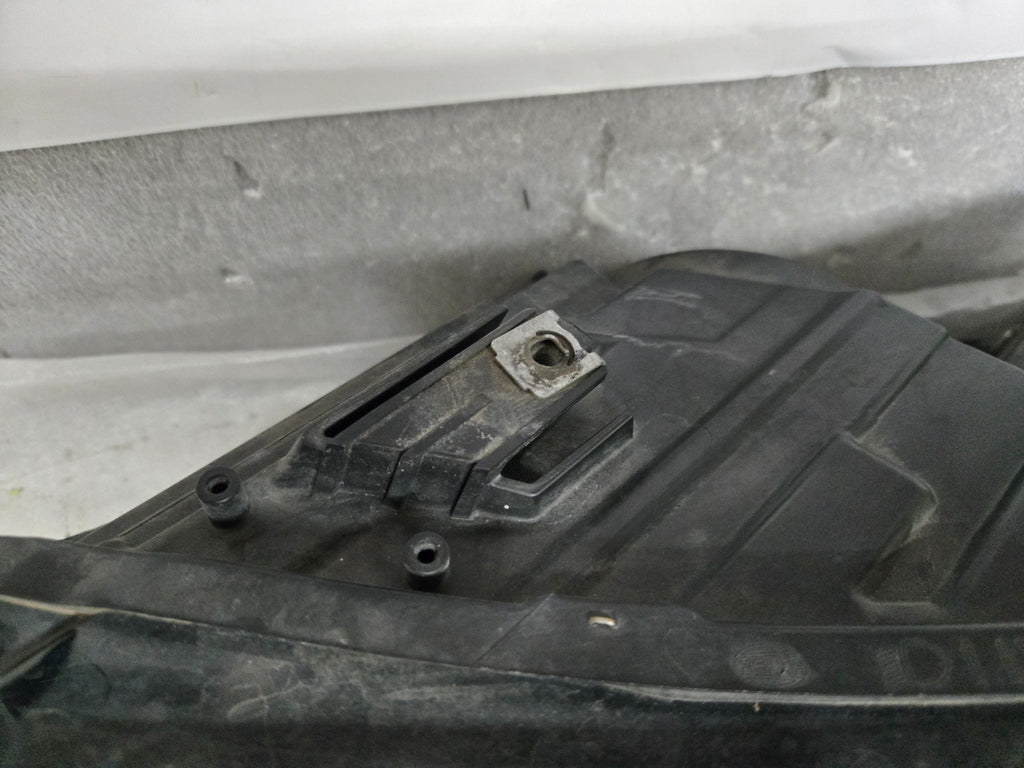 2012-2018 Volkswagen Tiguan Left LH Driver Side Halogen Headlight 5N0941005 OEM