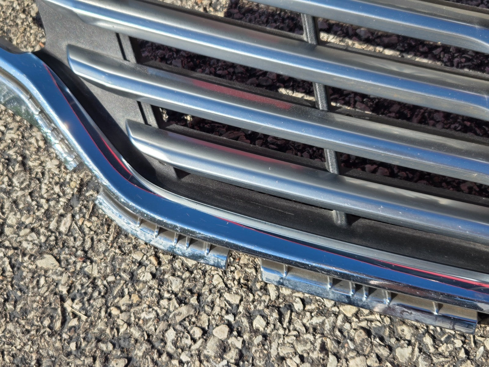 2015 2016 2017 2018 Lincoln MKC Front Bumper Grille Right RH EJ7B-8B271-AEW OEM