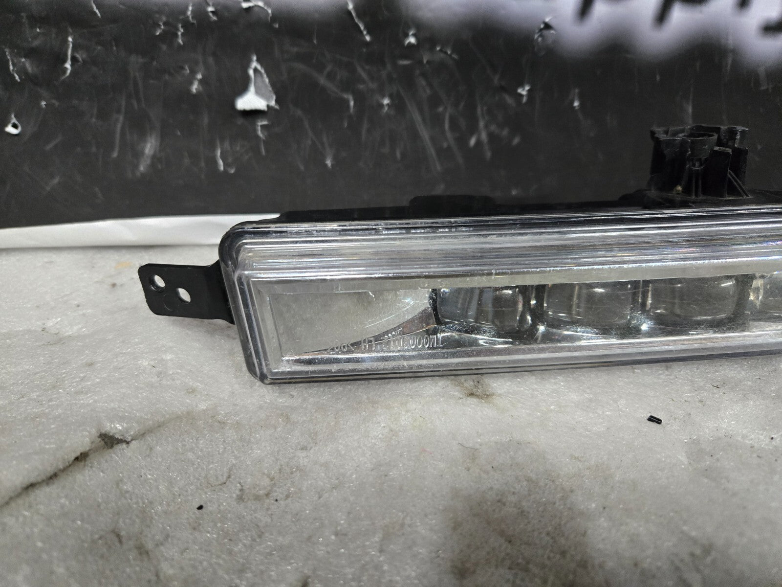 2016-2017 Honda Accord Hybrid Front Right RH Fog Light Lamp 33900-T2A-A21 OEM
