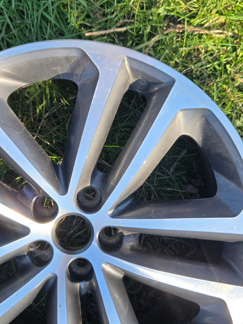 2017-2022 JAGUAR F-PACE ALLOY 5 DOUBLE SPOKE RIM WHEEL 19X8.5 HK8M1007NA OEM