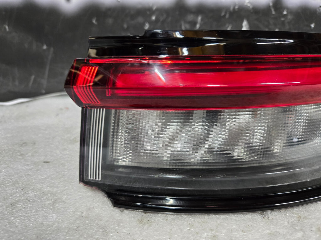 2022 2023 2024 Jeep Grand Cherokee Right Passenger Side LED Tail Light OEM