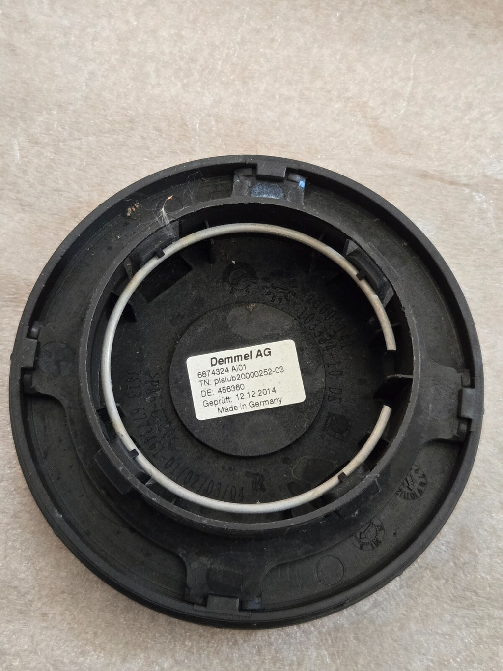 Rolls Royce Self Leveling OEM Center Cap 6874324 Genuine