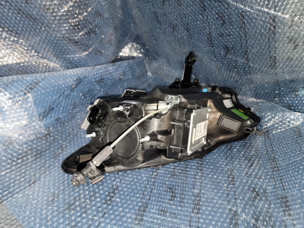 12-17 Lamborghini Aventador LP700-4 Right Passenger Headlight 471941004T OEM R