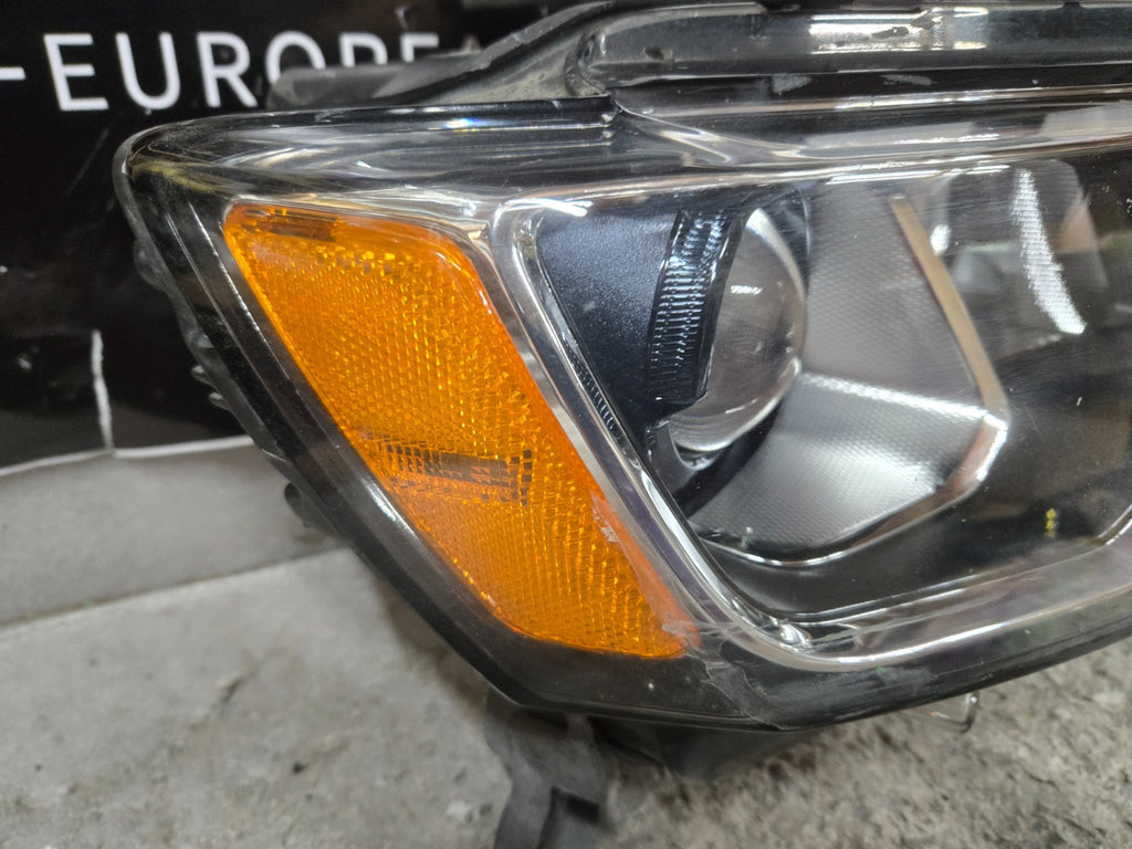 2016-2021 Jeep Grand Cherokee Base Halogen Right Side Headlight OEM 68289234-AE