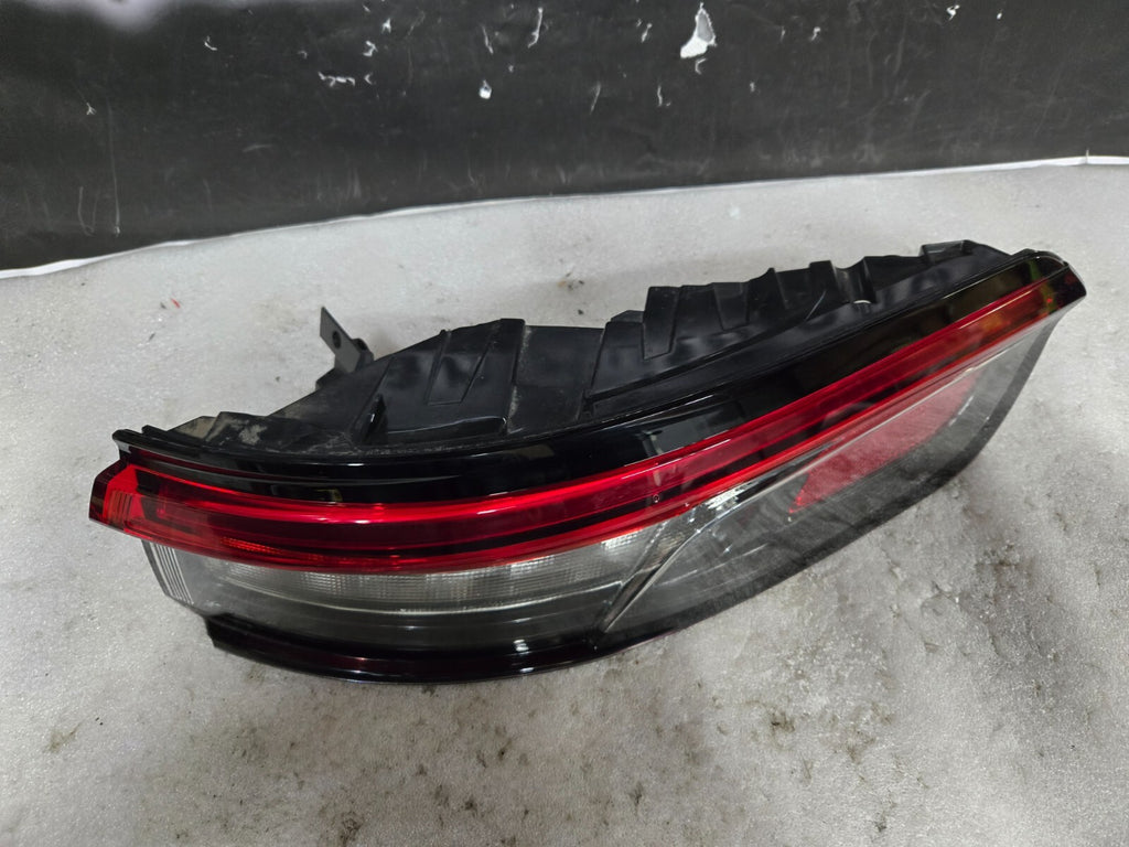 2022 2023 2024 Jeep Grand Cherokee Right Passenger Side LED Tail Light OEM
