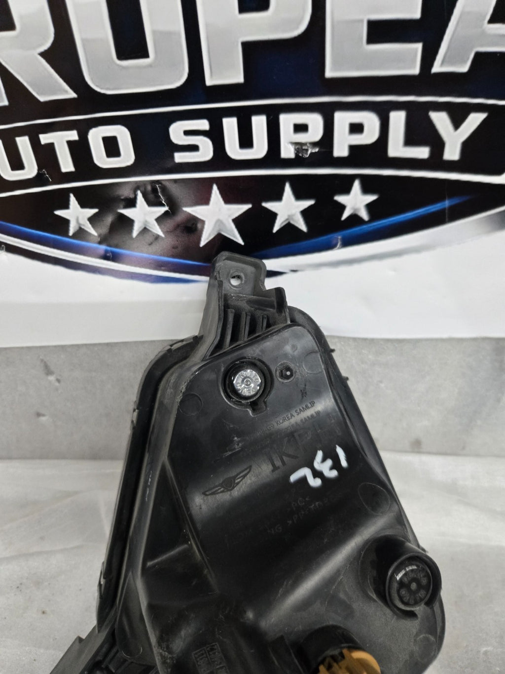 2017-2020 Hyundai Genesis G70 Right RH Passenger LED Fog Light 92208-G9 OEM
