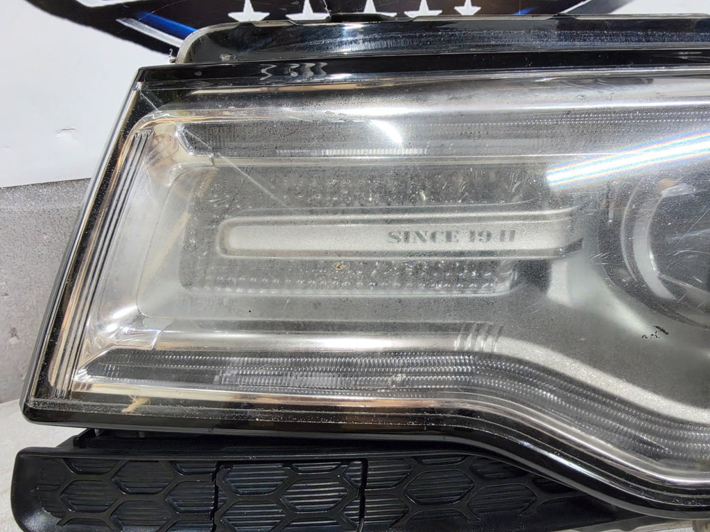 2014-2016 Jeep Grand Cherokee Left LH Driver Headlight w/ Modules 68111001AG OEM