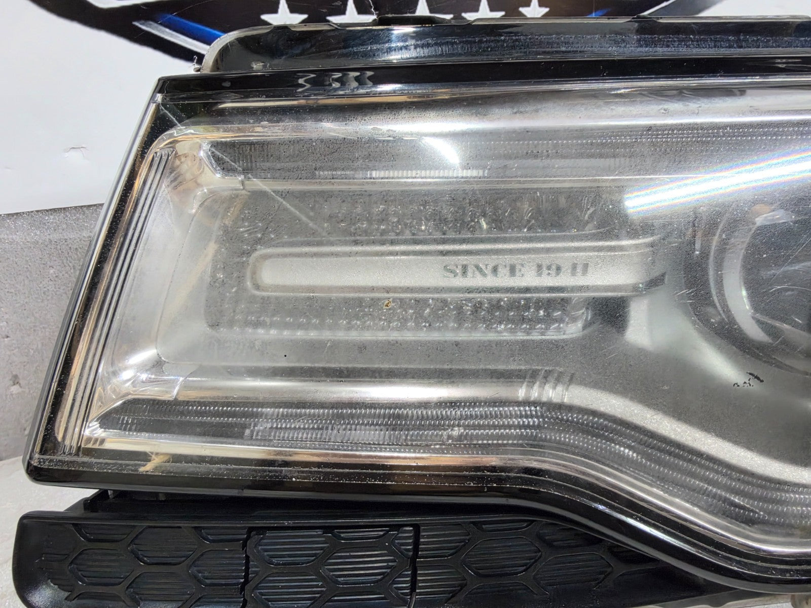2014-2016 Jeep Grand Cherokee Left LH Driver Headlight w/ Modules 68111001AG OEM
