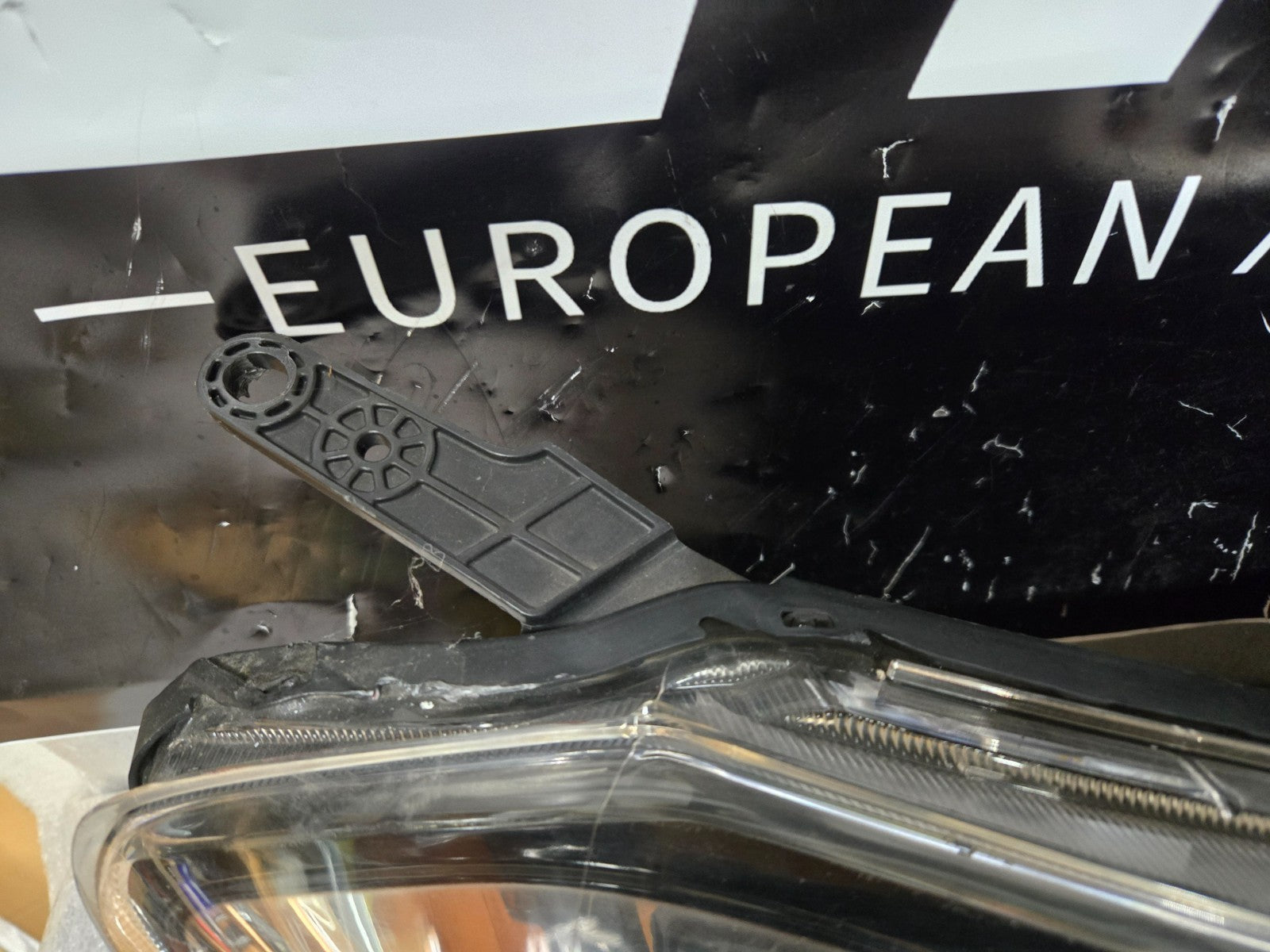 2012-2016 Subaru Crosstrek Halogen Right RH Headlight Assembly OEM 84001FJ320